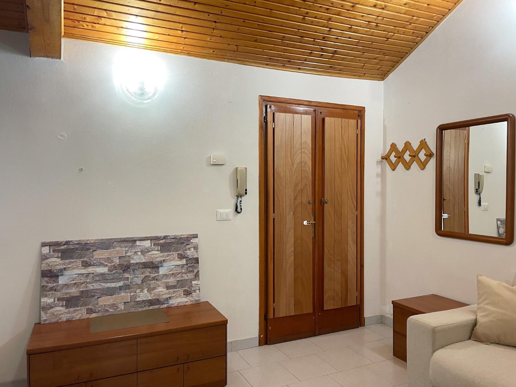 La Corte Dei Torri Loft On The Lake Oliveto Lario Bagian luar foto